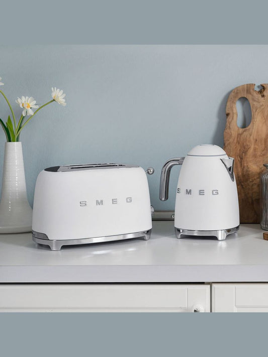 SMEG Retro Kettle Matte White