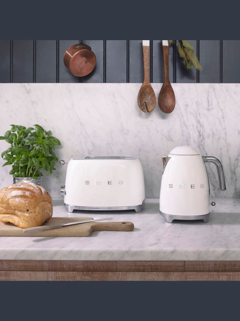 SMEG Retro Kettle Matte White